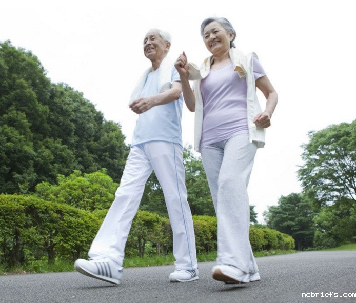 超声骨密度检测仪厂家提醒科学散步提高骨密度