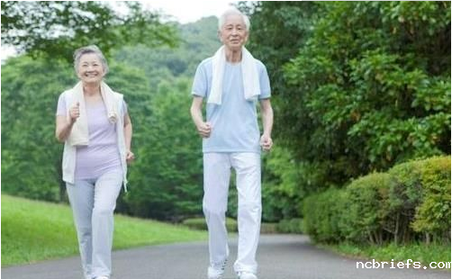 超声骨密度检测仪厂家谈老年人如何增加骨密度