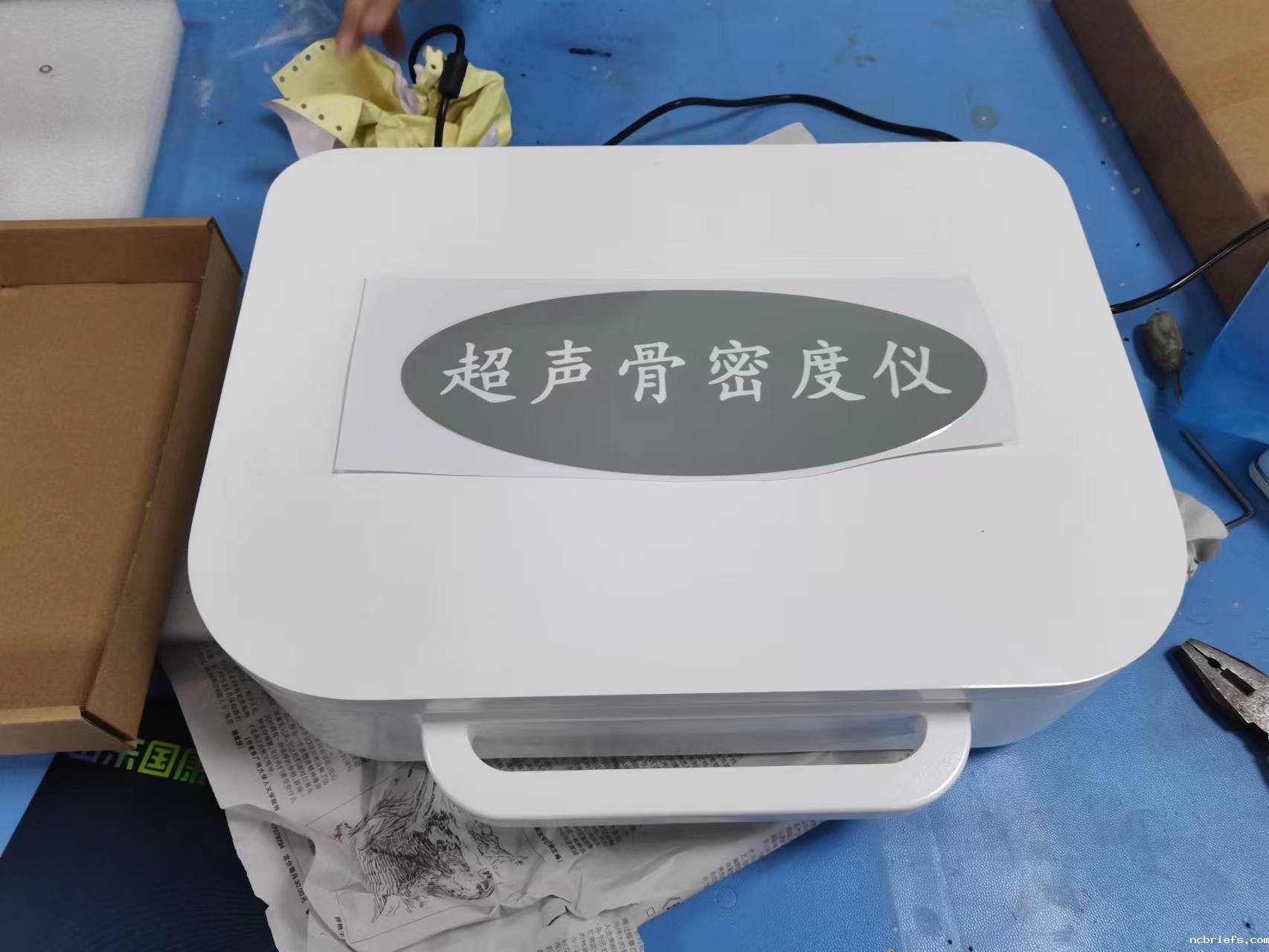 5.22超声骨密度检测仪器提醒全身关节疼痛，一查居然是“骨质疏松”