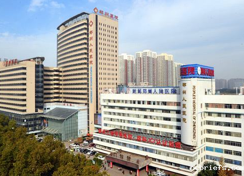 河南郑州某医院客户来我厂考察超声骨密度检测仪设备