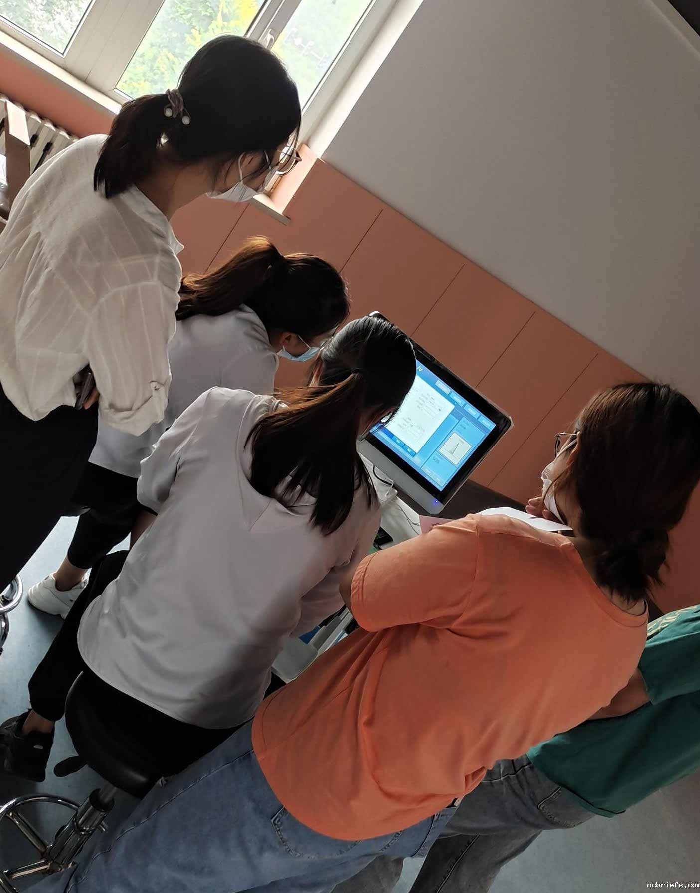 超声波骨密度测试仪器走进北京师范大学沈阳附属学校